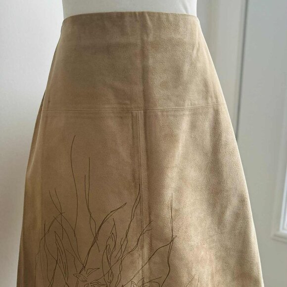 Kenneth Cole New York Dresses & Skirts - Kenneth Cole New York Sand Suede Botanical-Print Midi Skirt – US 12